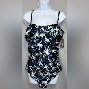 Smismivo Women's‎ One Piece Black/ White Swimsuit Body Contouring Size XL NWOT
